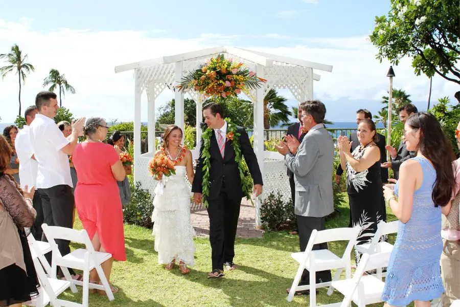 Get married this year in Hawaii at Kaanapali Beach Club 
