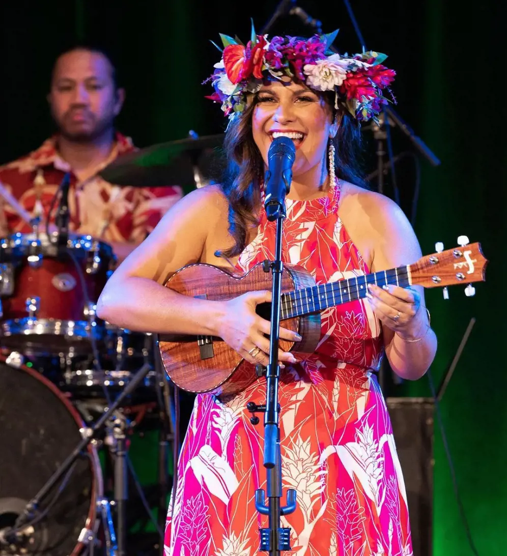 female hawaiian music artists        
        <figure class=