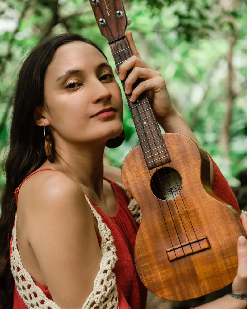 15 Popular Female Hawaiian Music Artists   Hawaiian Musicians.webp